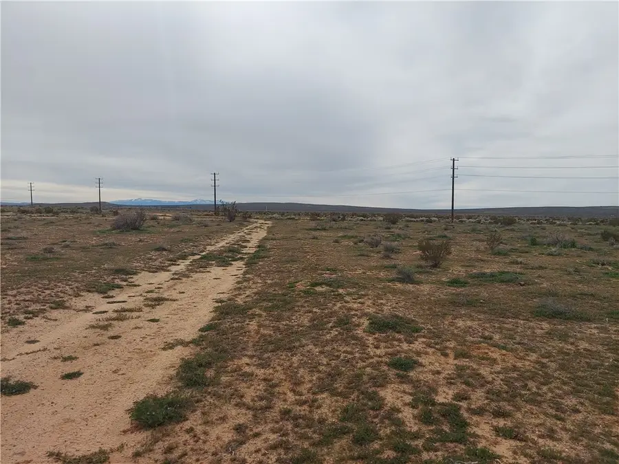 0 130th St, California City, CA 93505 - #3