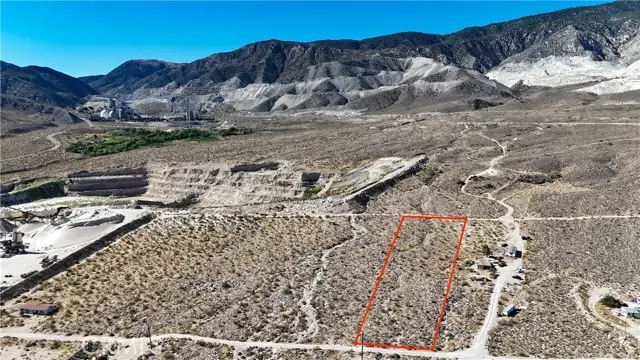 716 Meehleis Road, Lucerne Valley, CA 92356 - #1
