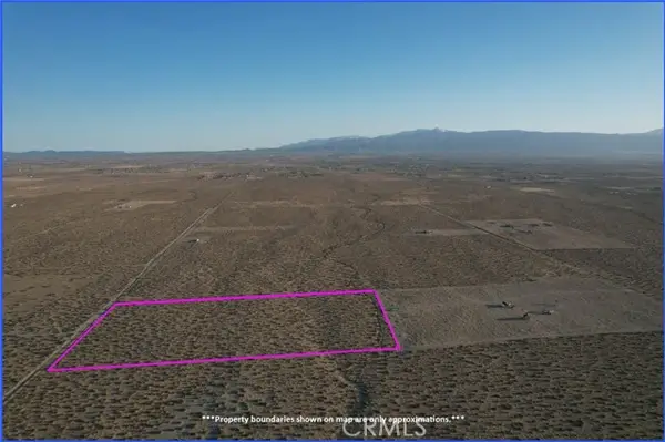 19 Eaby Road, Phelan, CA 92371