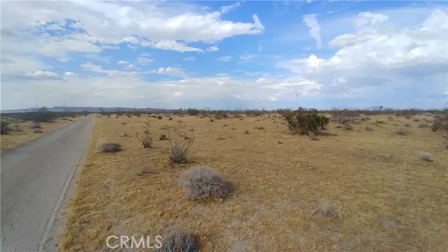 18 Eaby Road, Phelan, CA 92371 - #2