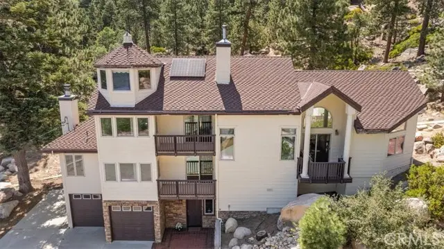 38512 North Shore Drive, Fawnskin, CA 92333 - #2