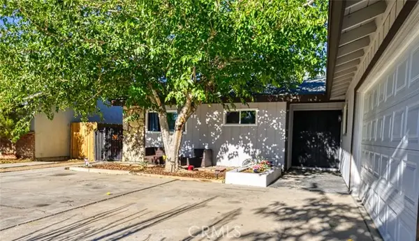 132 Holly Canyon Drive, Ridgecrest, CA 93555