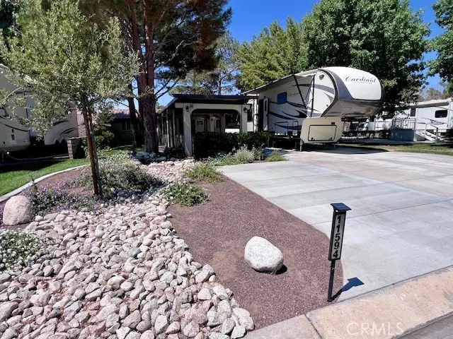 11594 Wedgewood Drive, Apple Valley, CA 92308 - Image #2