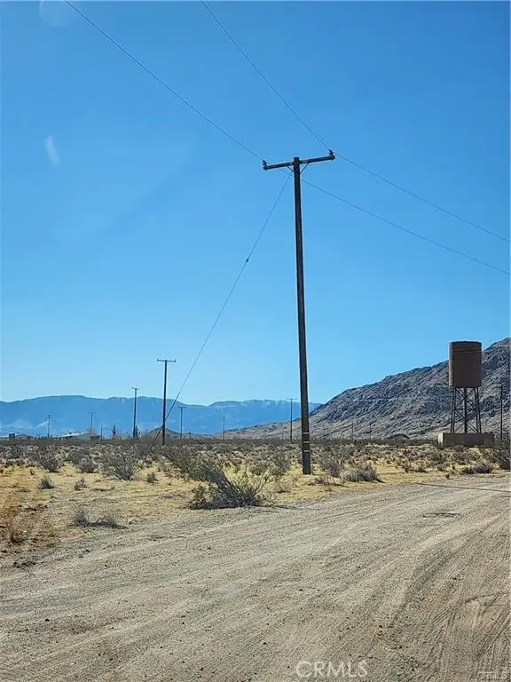400 Cascadian Ave, Lucerne Valley, CA 92356 - #3