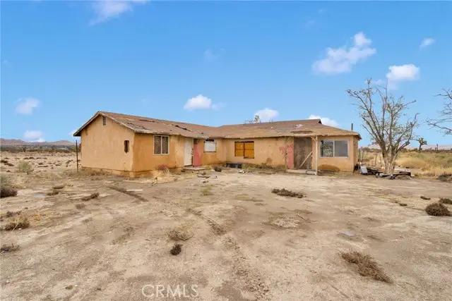 18227 Avenue Q, Palmdale, CA 93591 - Image #2