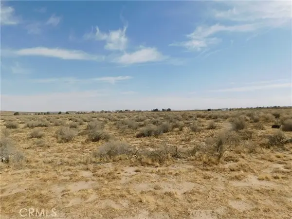 6 Avenue M, Lancaster, CA 93536