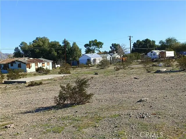 10 Santa Fe Street, Daggett, CA 92327 - #3