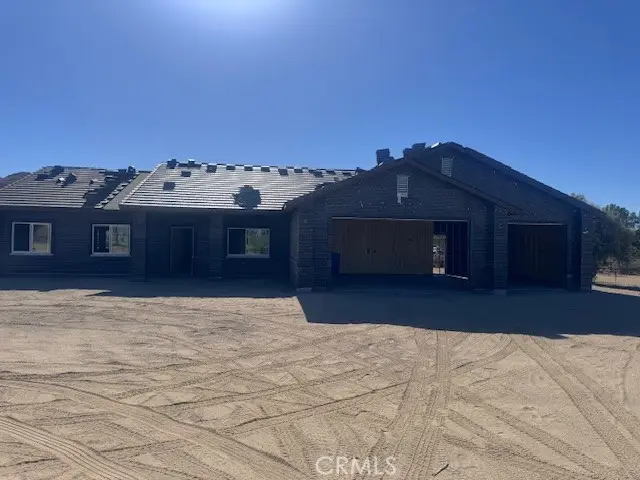 15995 Venango Road, Apple Valley, CA 92307 - Image #1