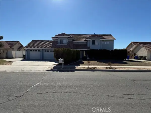 20592 Mockingbird Avenue, Apple Valley, CA 92308