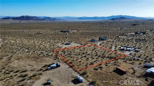 702 Bell Road, Landers, CA 92285