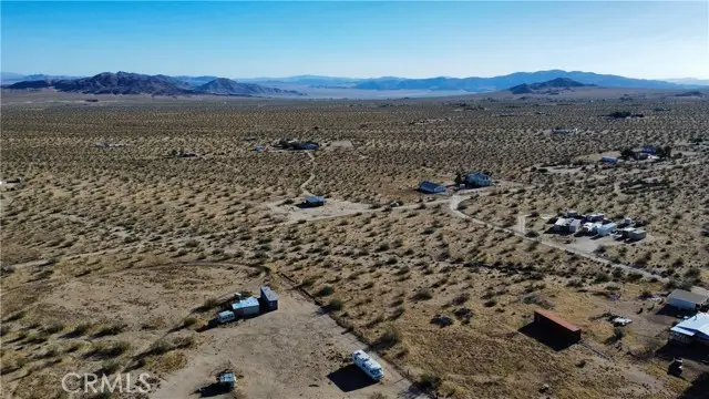 702 Bell Road, Landers, CA 92285 - Image #2
