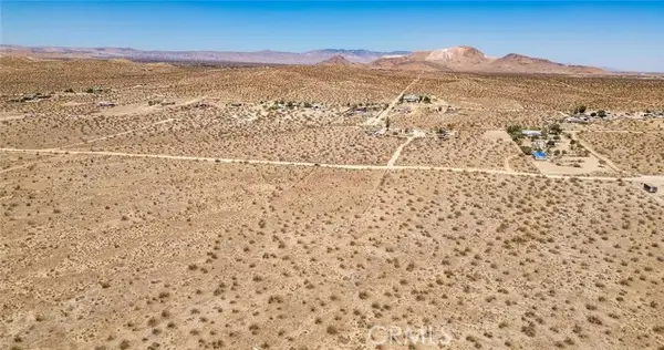 1 Desert Highland Parkway, Rosamond, CA 93560