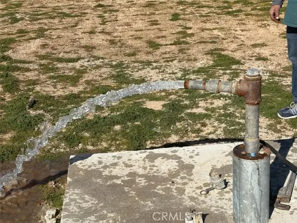 39025 Hervey Road, Hinkley, CA 92347