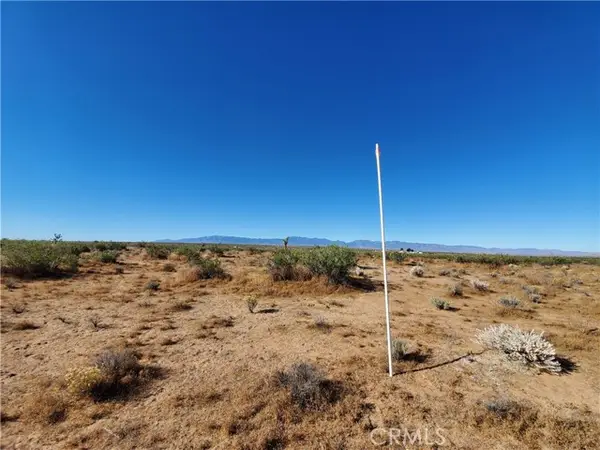 2 Ave L12, Lancaster, CA 93535