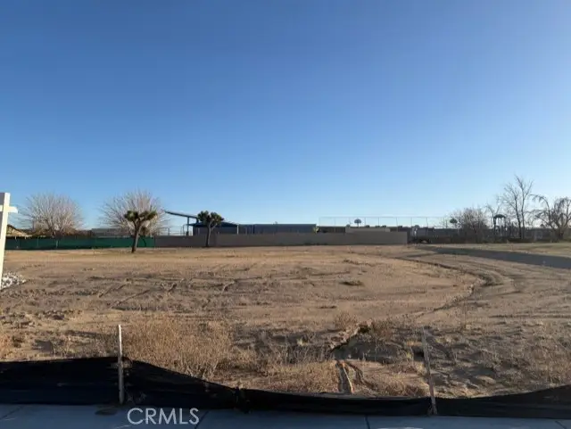 2 Valencia, Hesperia, CA 92345 - #3