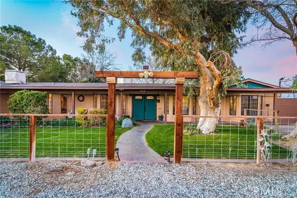 1821 Columbia, Lancaster, CA 93534