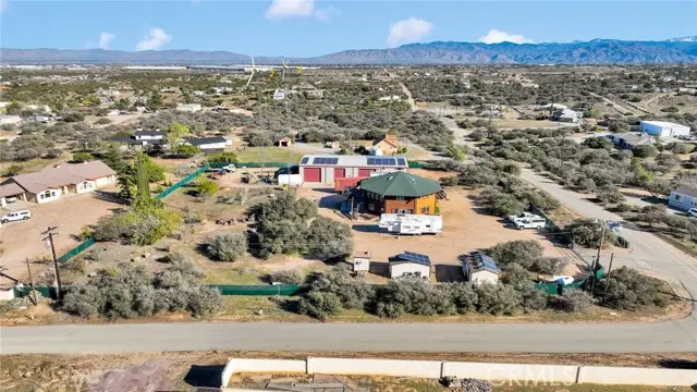 10328 El Centro, Hesperia, CA 92344 - #3