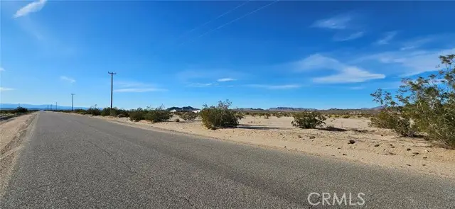 800 Valle Vista Rd., Twentynine Palms Yucca Valley, CA 92277 - #1