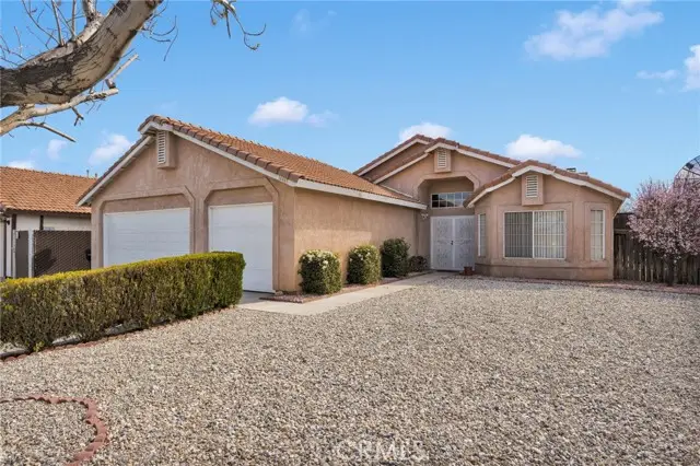 14463 Hillsborough Dr., Victorville, CA 92392 - #3