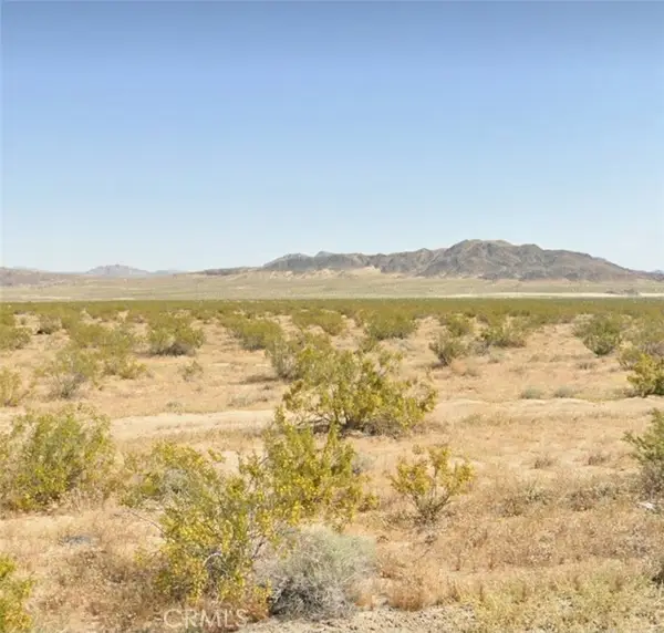 800 Firethorn Way (NEAR), Landers, CA 92285