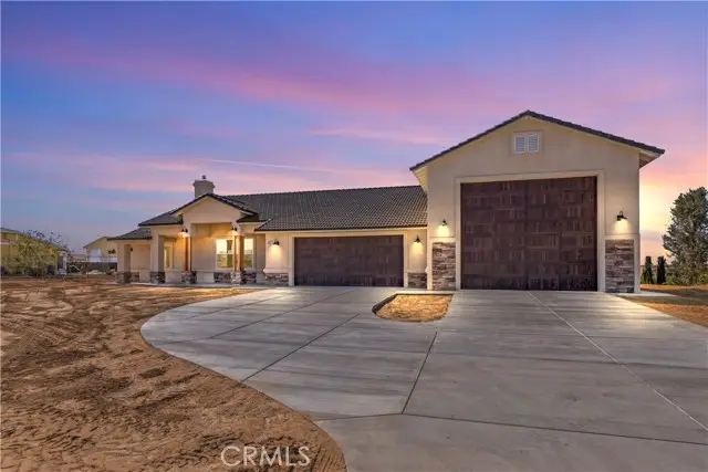 18826 Valencia, Hesperia, CA 92345 - #2