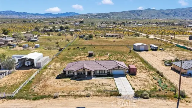 23661 Laurel, Apple Valley, CA 92308 - #2