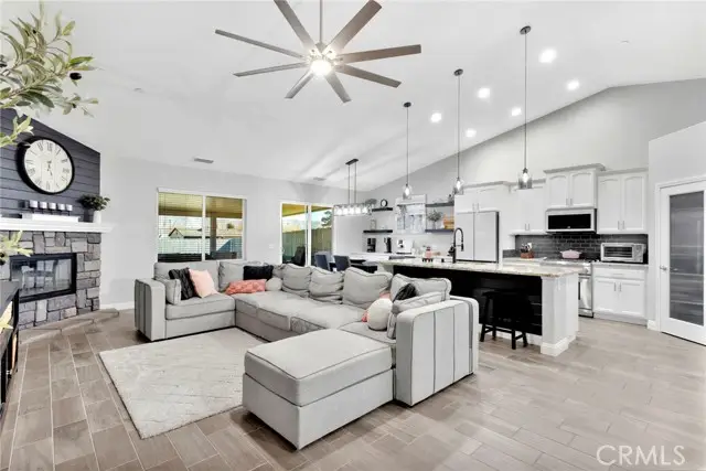 7491 Newhall, Hesperia, CA 92345 - #2