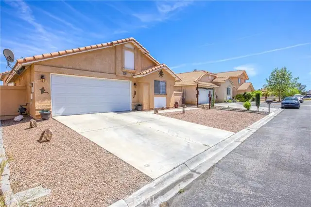 12441 Datewood, Victorville, CA 92395 - #3