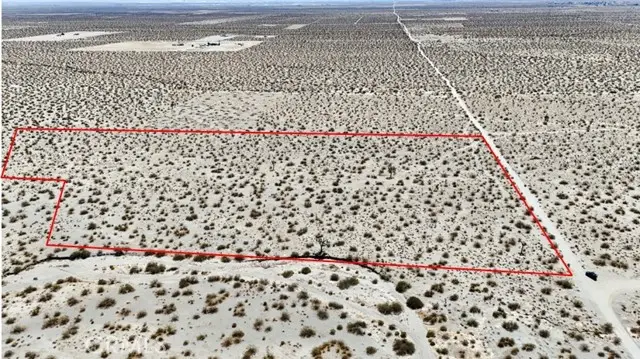 11 Mojave Drive, Phelan, CA 92371 - #2