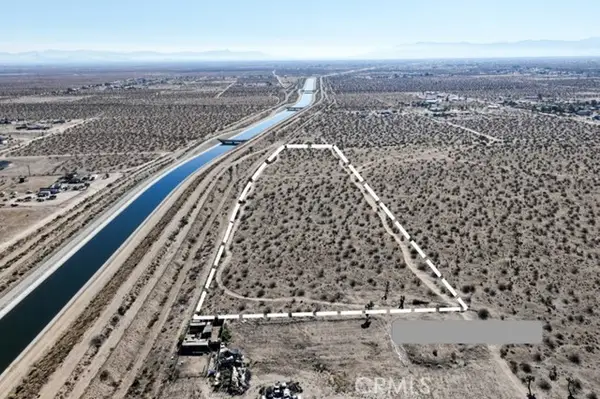 11 Sacramento Road, Phelan, CA 92371