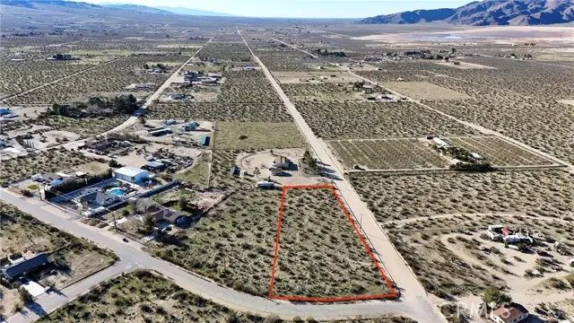 718 Clark Rd., Lucerne Valley, CA 92356 - #2