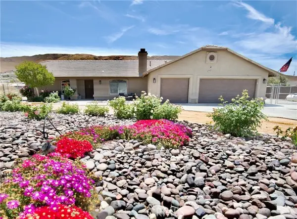 22585 Ocotillo, Apple Valley, CA 92308