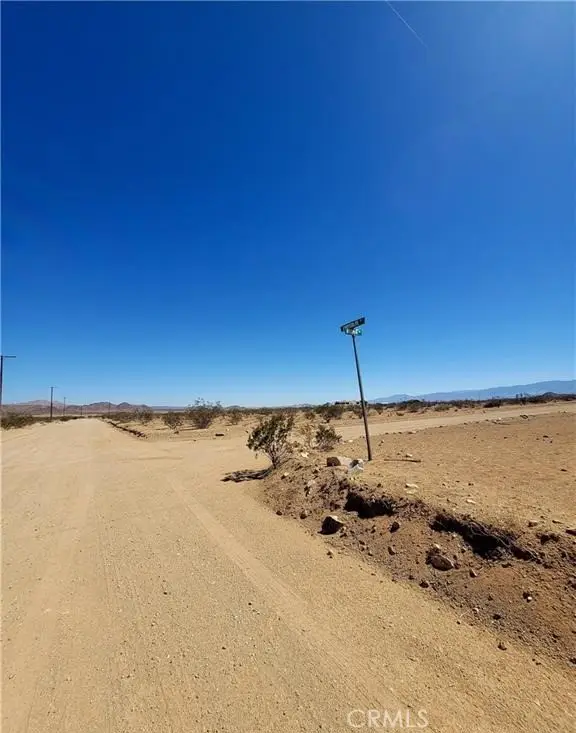 800 Chrysolite Street, Lucerne Valley, CA 92356 - #3