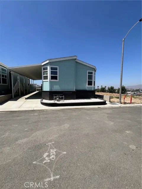 3444 Center Street  #13, Riverside, CA 92501