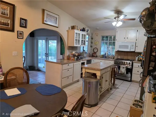11353 Shahaptain, Hesperia, CA 92345 - #2