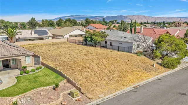 12819 Yellowstone, Victorville, CA 92395 - #1
