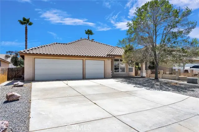 13271 Via Robles, Victorville, CA 92392 - #3