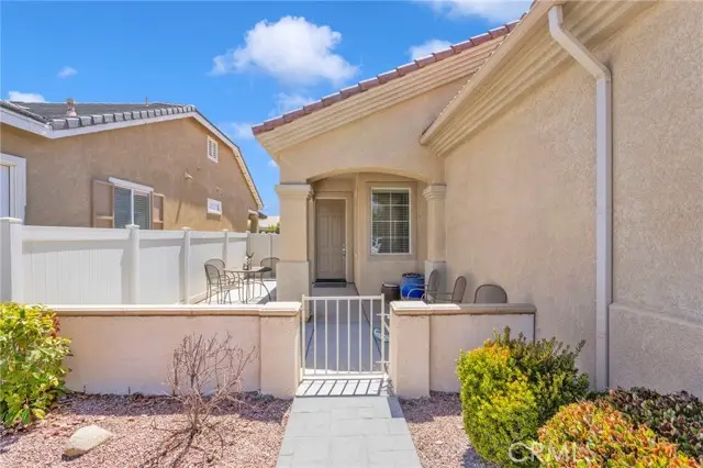19535 Hanely, Apple Valley, CA 92308 - #3