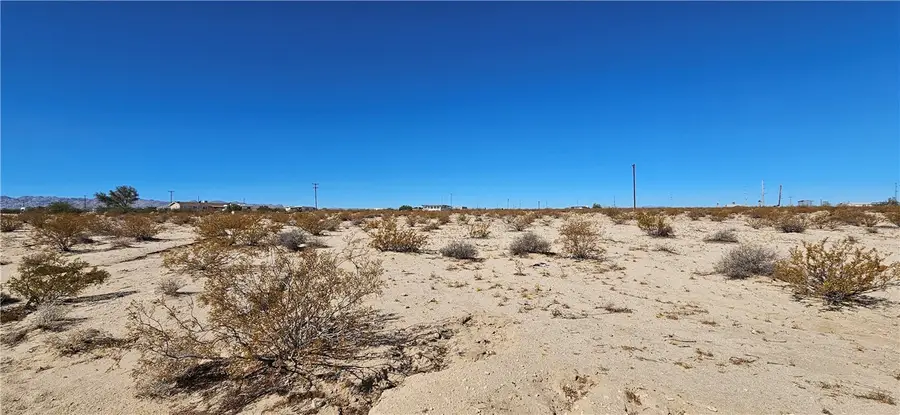 800 Breezy Lane, Twentynine Palms, CA 92277 - #2