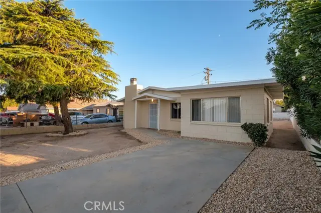 16445 Live Oak, Hesperia, CA 92345 - #2