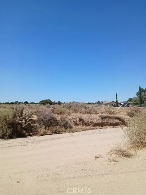 10082 Eaby Road, Phelan, CA 92371