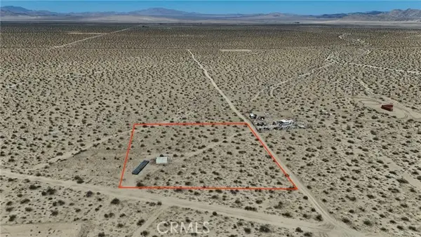 755 Joshua Tree Road, Landers, CA 92285