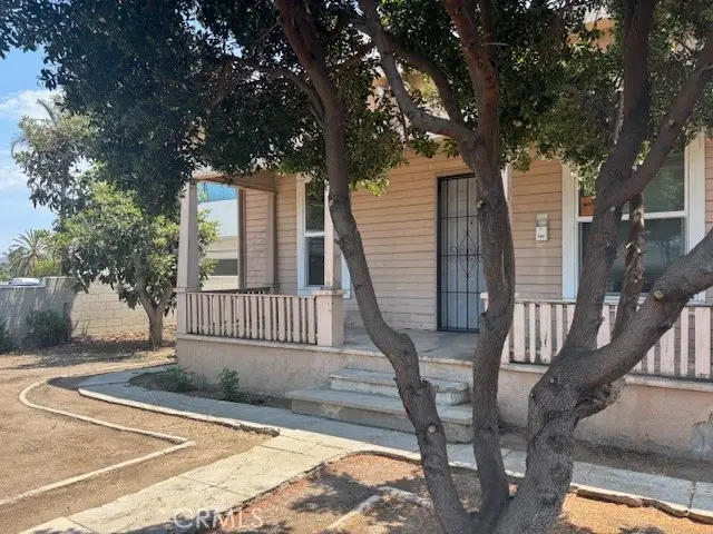 115 Victoria Avenue, Corona, CA 92879 - #2