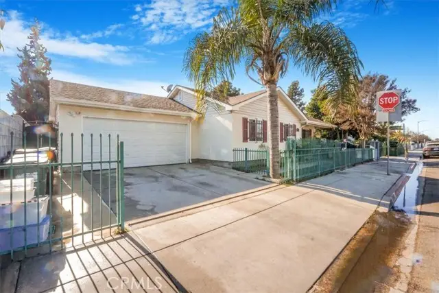 2502 Santa Ana Boulevard, Los Angeles, CA 90059 - #2