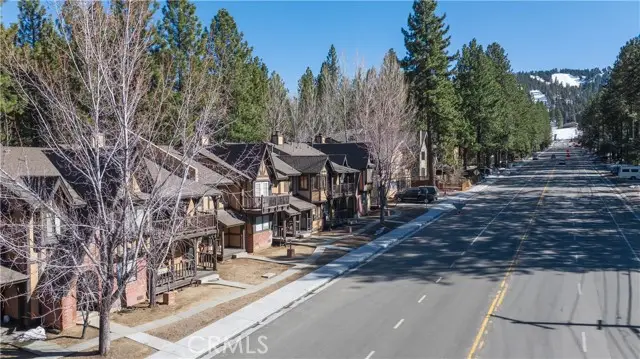569 Summit Boulevard  #6, Big Bear Lake, CA 92315 - Image #3