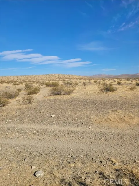 8 Buckboard Road, Hinkley, CA 92347 - #2