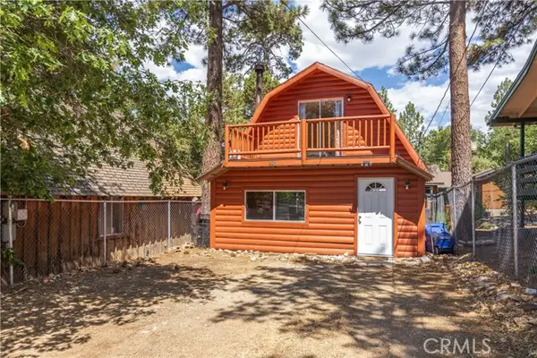 809 San Bernardino Avenue, Sugarloaf, CA 92386