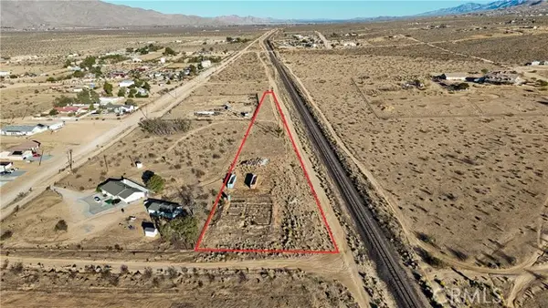 2 Joshua, Apple Valley, CA 92308