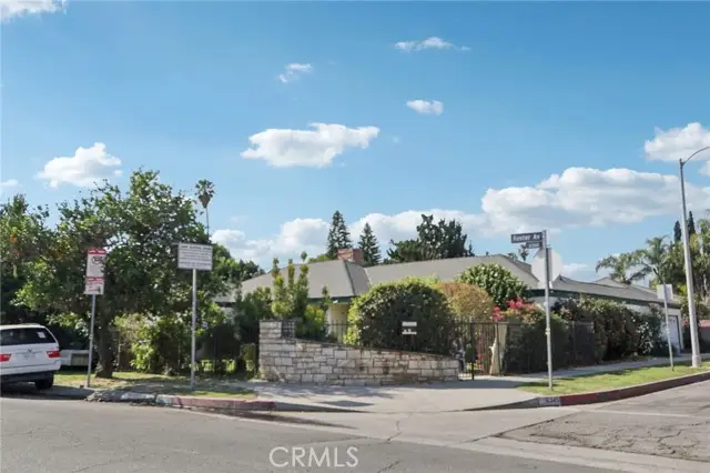 8345 Kester, Panorama City, CA 91402 - #1