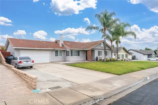 1648 Wedgewood, Rialto, CA 92376 - Image #2
